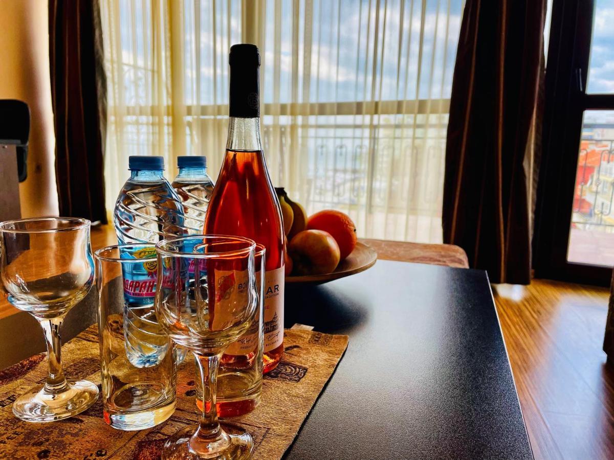 At The American'S Hotel Pomorie Exteriör bild