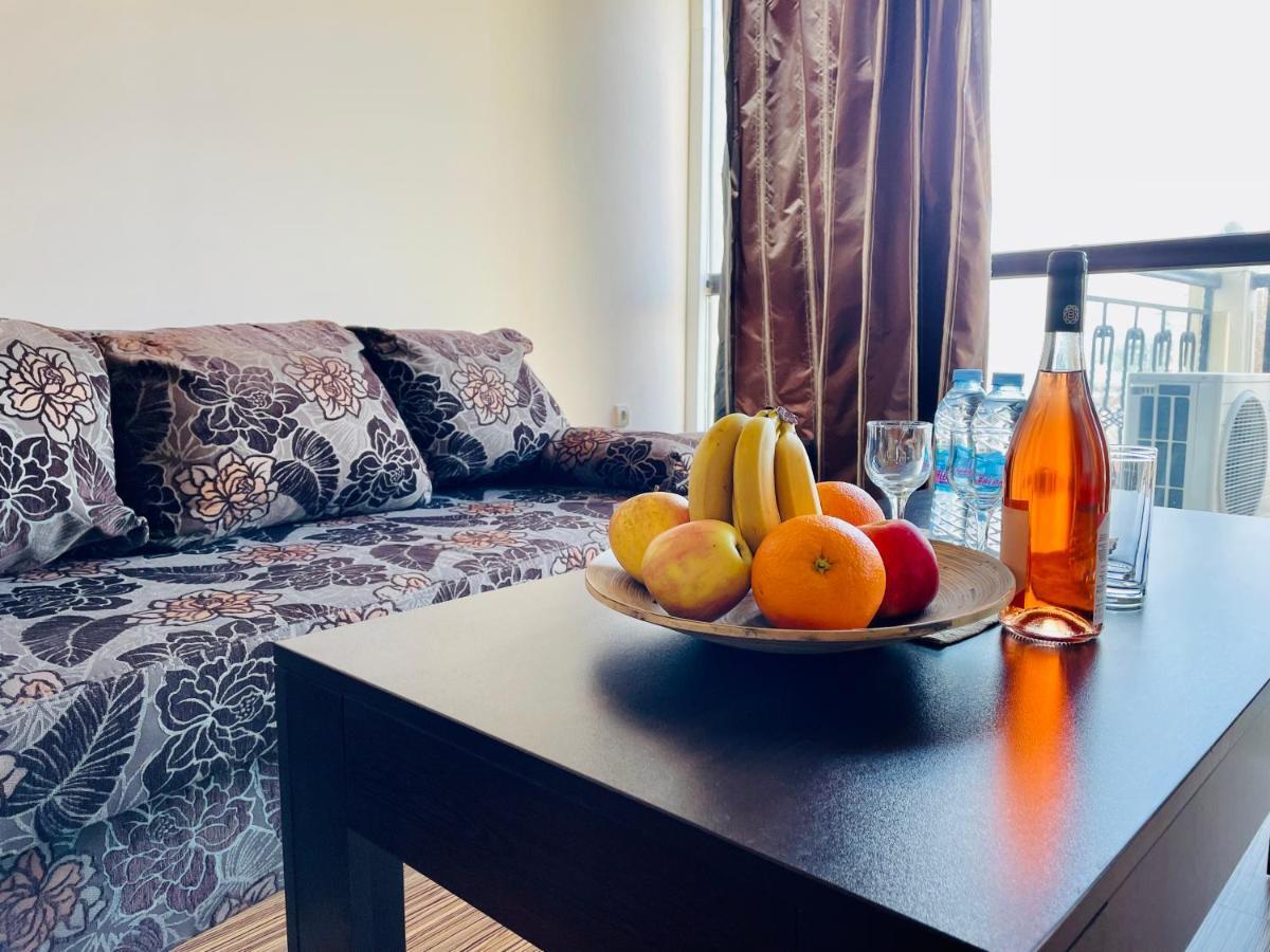 At The American'S Hotel Pomorie Exteriör bild