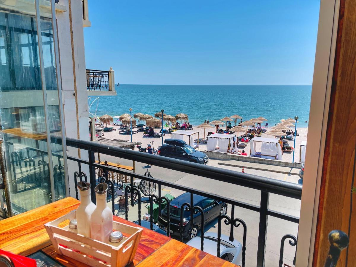 At The American'S Hotel Pomorie Exteriör bild