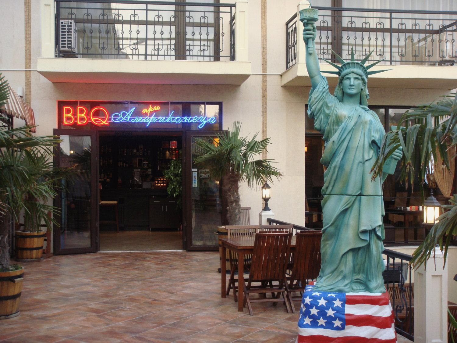 At The American'S Hotel Pomorie Exteriör bild